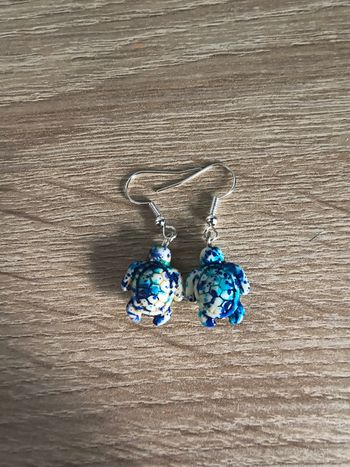 Boucles d'oreilles tortues neuves