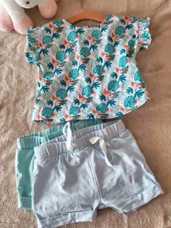 Ensemble 3 pièces t-shirt et short