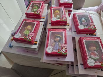 Lots de 28 poupée  collection  charlotte aux fraises