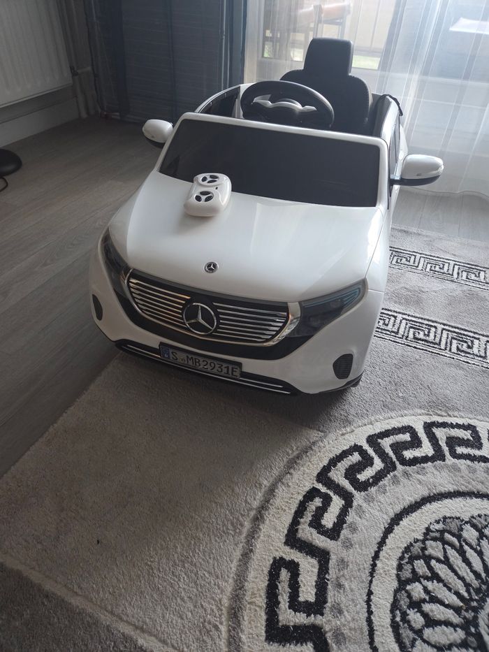 Voiture electrique enfant