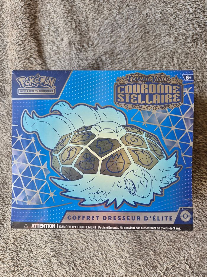 Etb coffret dresseur d'elite couronne stellaire ev07 fr scellé
