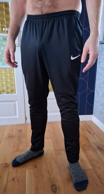 jogging NIKE noir 