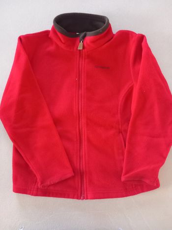 Veste polaire rouge