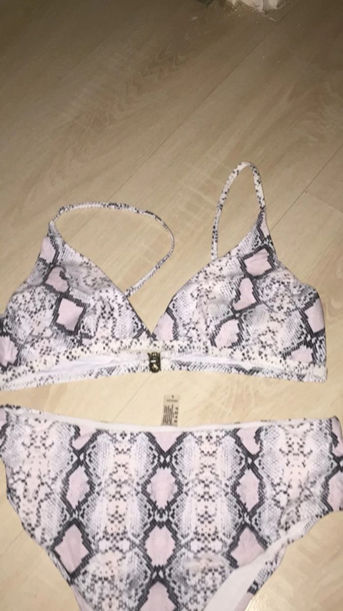 Maillot de bains 2 pièces bikini neuf - photo numéro 3