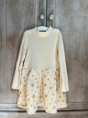 Robe ML étoiles pailletée t. 6 ans