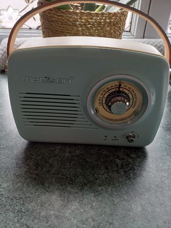 Poste radio vintage pour decoration