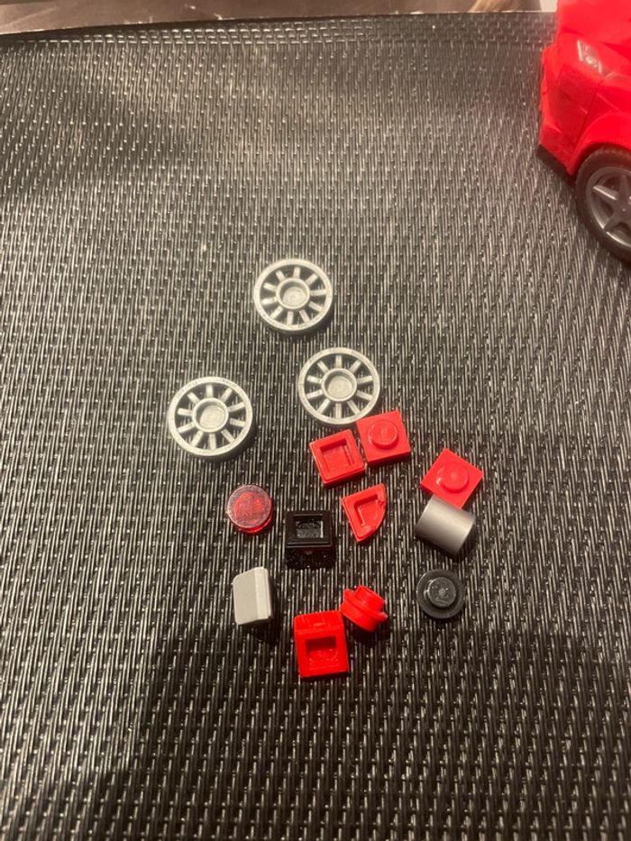 Lego Speed champions 76895 Ferrari F8 Tributo non complet avec notice - photo numéro 17