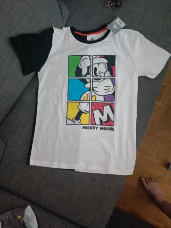 Disney tee shirt Mickey