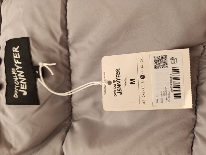 DOUDOUNE MODE FEMME ENTIÈREMENT NEUVE AVEC L ÉTIQUETTE - photo numéro 7