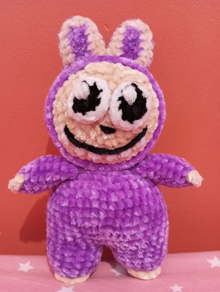 Petit Labubu au crochet - photo numéro 5