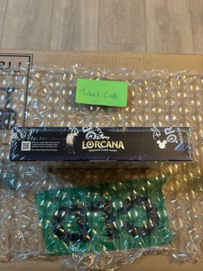 Display 24 Boosters Lorcana - Lueurs dans les Profondeurs - photo numéro 3