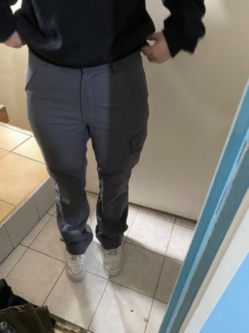 Pantalon gris cargo  de travail taille s neuf avec étiquette et emballage