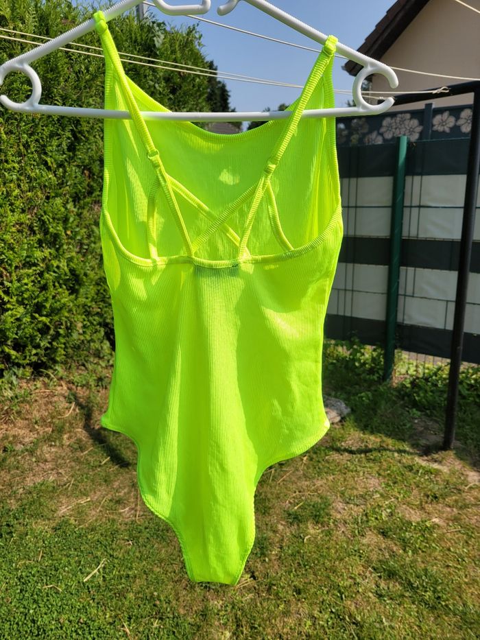 Body jaune fluo - photo numéro 2