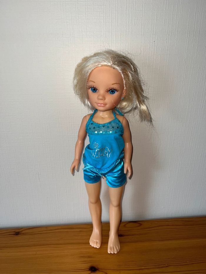 Poupée Nancy FAMOSA