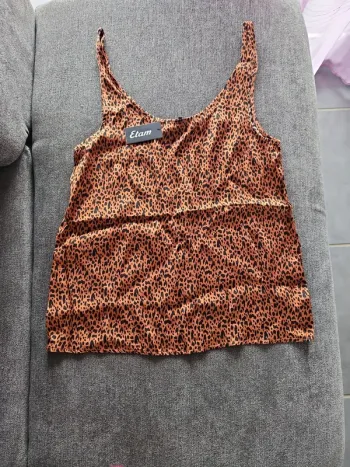 Top Etam