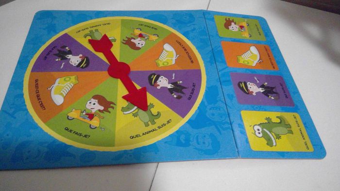 10 EURO Devine ce que je mime (Educa) - photo numéro 3