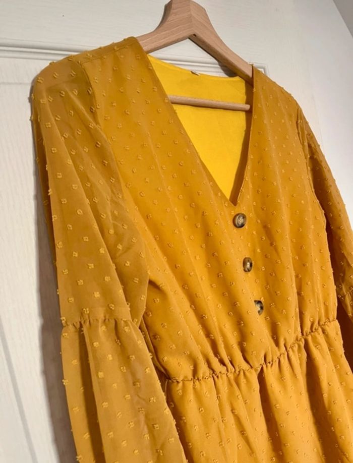 Robe moutarde - photo numéro 3