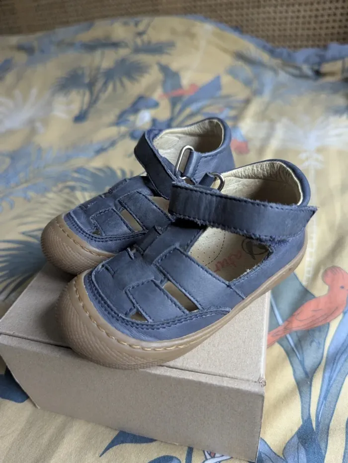 Chaussures Naturino bébé ouvertes - photo numéro 2