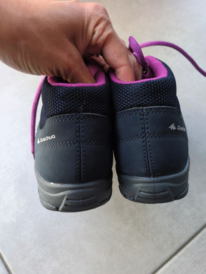 Chaussures de randonnée neuves T35 - photo numéro 3