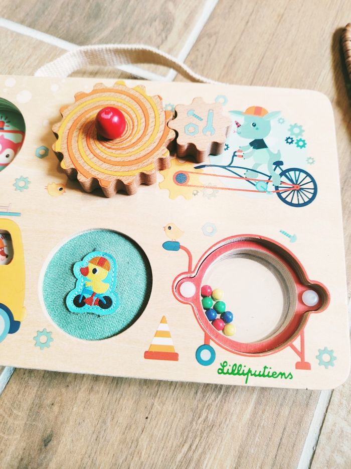 🚘Valisette Planche panneau d'activités busy board en bois marque Lilliputiens - photo numéro 3