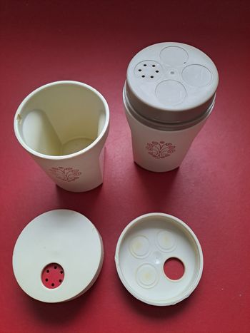 Sel et poivre tupperwarre