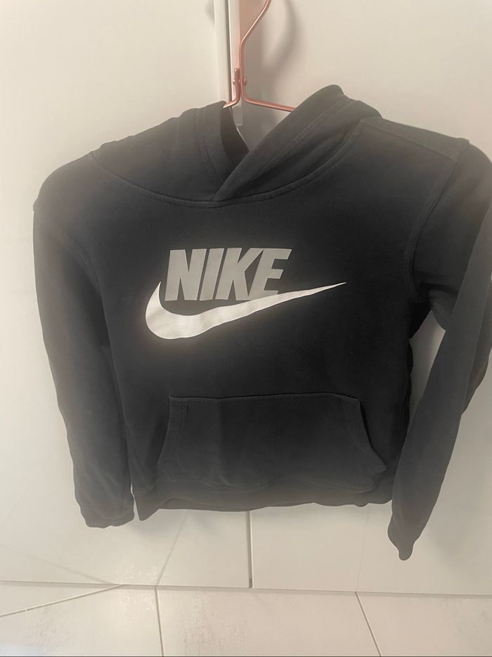 Pull Nike