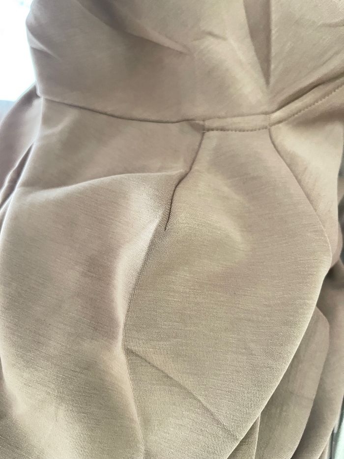 Robe beige tissu spécial douce - photo numéro 9