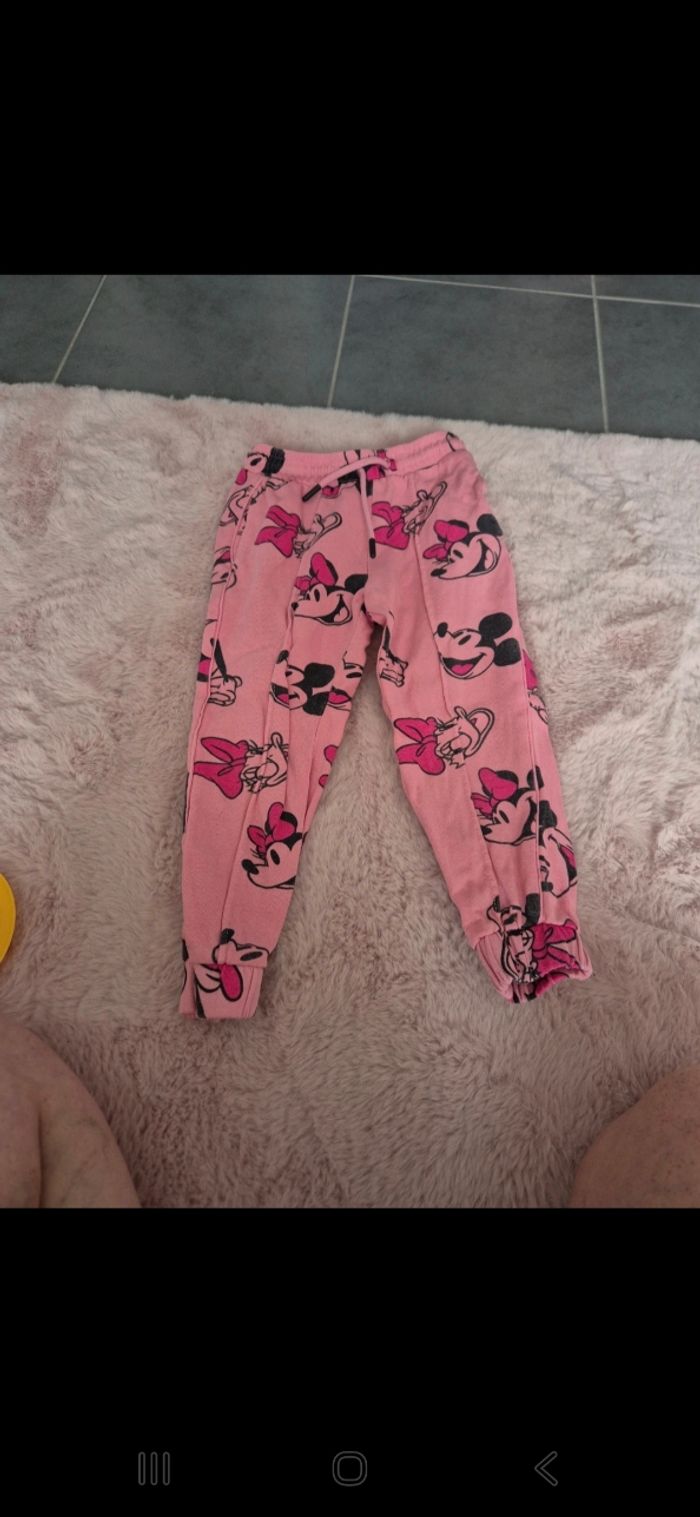 Jogging minnie
