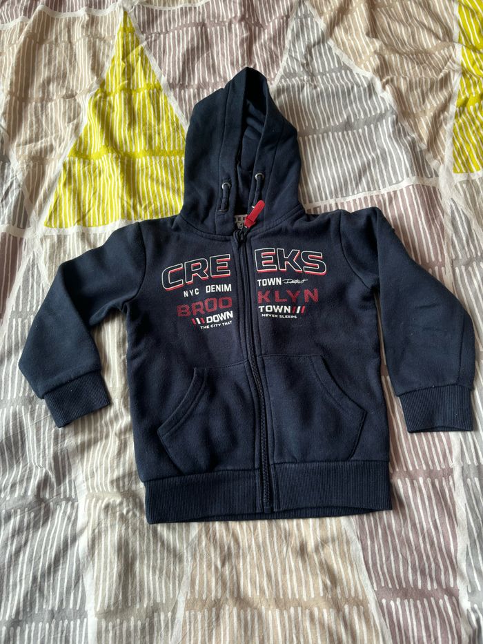 Sweat zippé