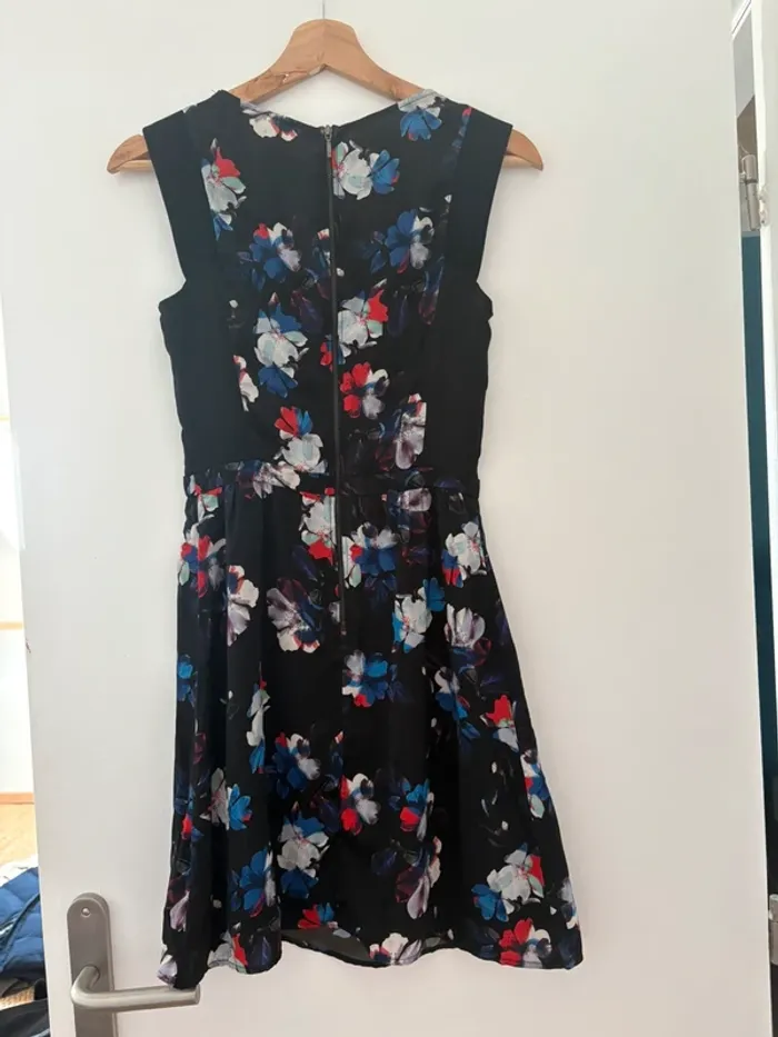 Robe nafnaf fleurs - photo numéro 3