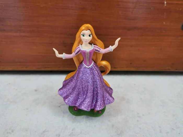 Figurine disney /raiponce