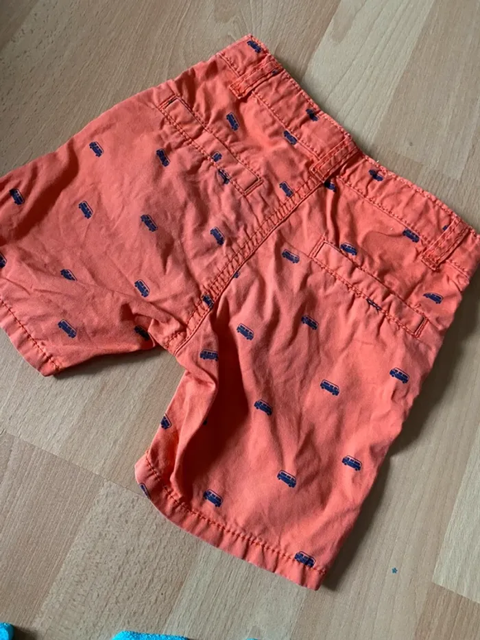 Short orange motif bus Gémo Taille 12 M - photo numéro 2