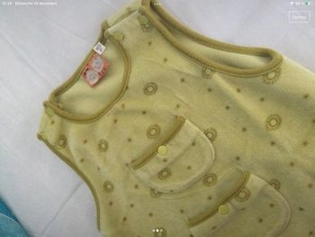 robe tcf 18  mois velours tbe