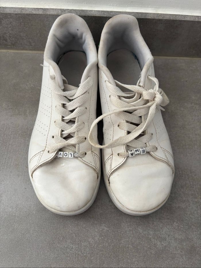 Adidas - basket blanches et vertes T35