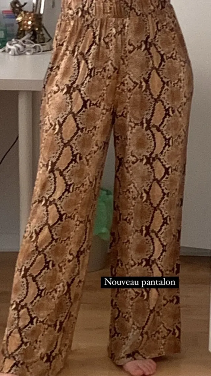 Pantalon large fluide confortable a imprimé