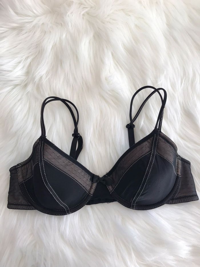 Soutien gorge noir et beige