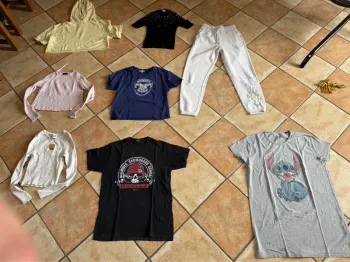 Lot 8 vêtements diversifiés taille xs/s Jennyfer