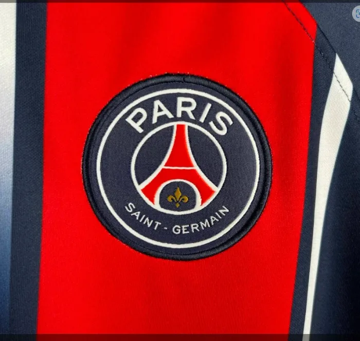Paris SG Maillot de foot Domicile 23/24 taille XL produit neuf - photo numéro 3