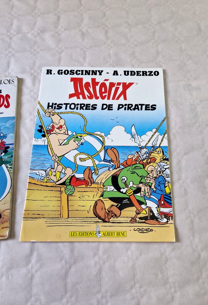 Lot de 2 bd asterix vintage , Asterix et les Normands , asterix histoires de pirates - photo numéro 2