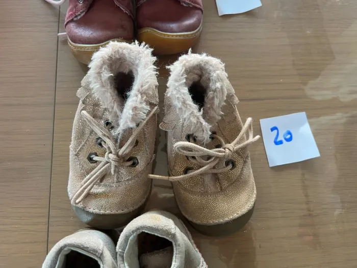 Lot chaussures souple 19 au 23 premier pas fille - photo numéro 3