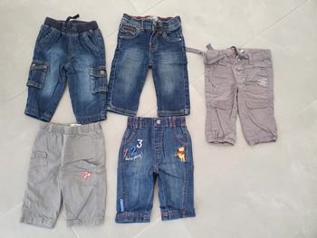 5 jeans / pantalons taille 6 mois