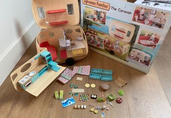 The caravan sylvanian families 5045