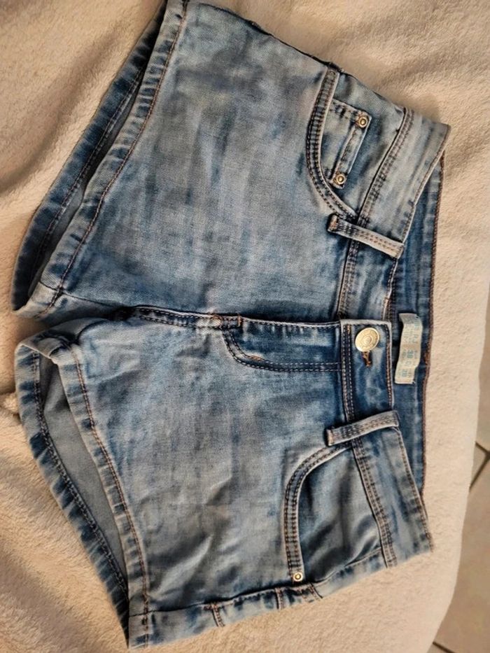 Superbe short .