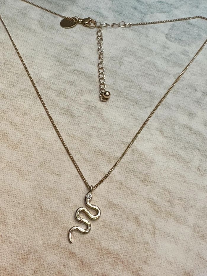 Collie doré motifs serpent avec strass - photo numéro 3