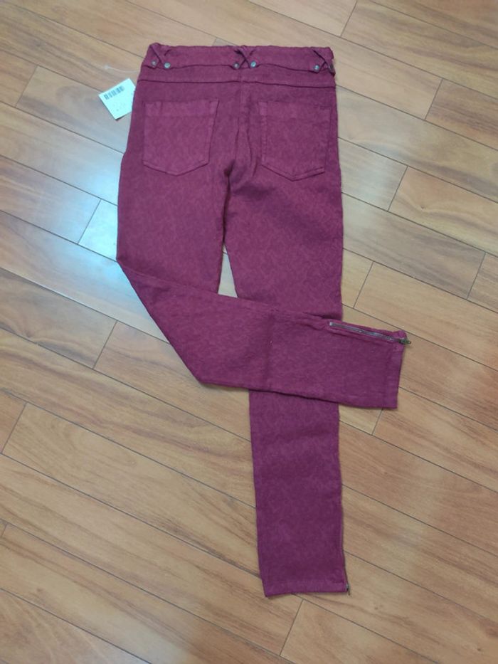 Pantalon bordeaux femme broderie florale 38 M Neuf - photo numéro 6