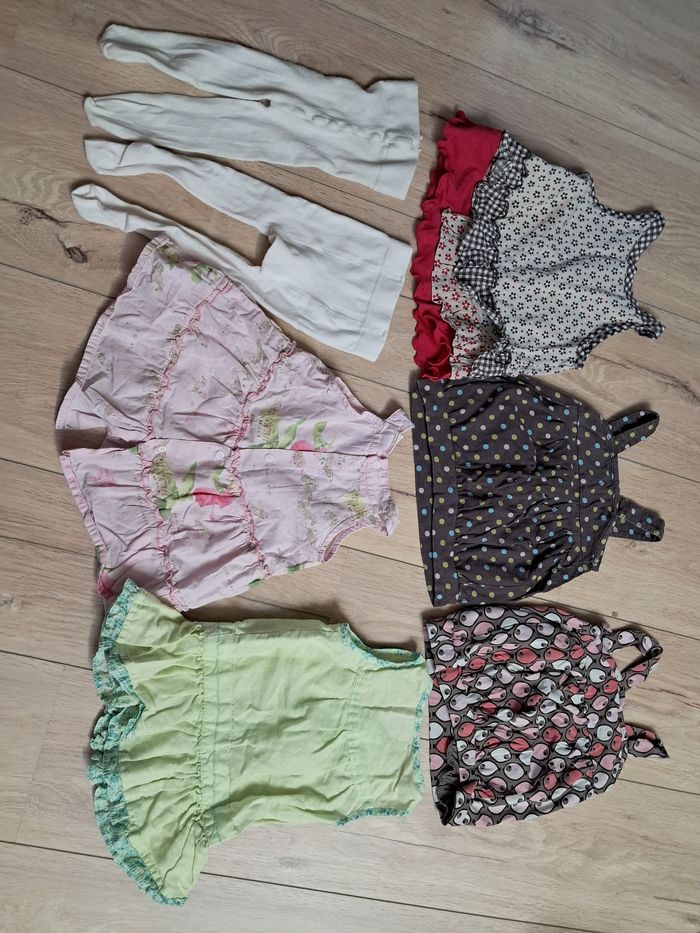 Lot de robes/tuniques + 2 collants taille 6 mois - photo numéro 2