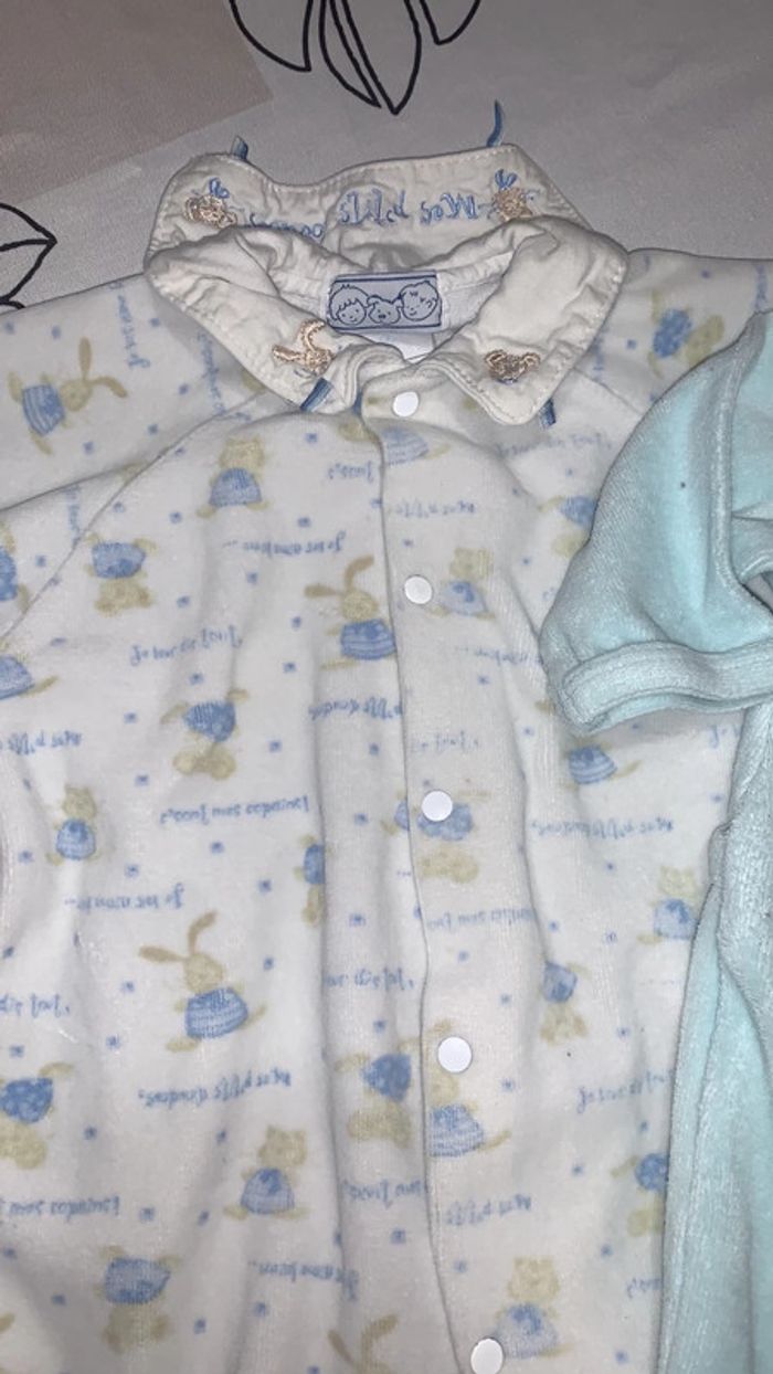 2 pyjamas - photo numéro 3