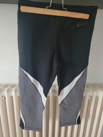 Legging corsaire Nike Dri-fit Taille M