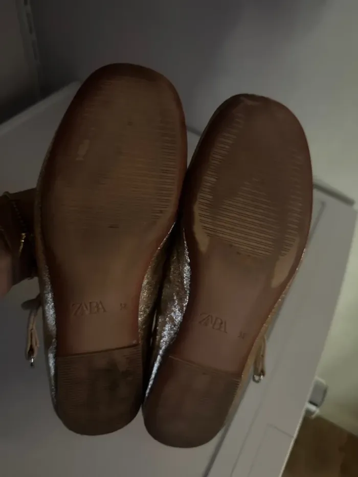 Ballerine doré 38 Zara - photo numéro 2