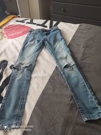 Jeans bleu craque 9/10 ans